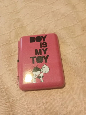 Metal mini case used with button