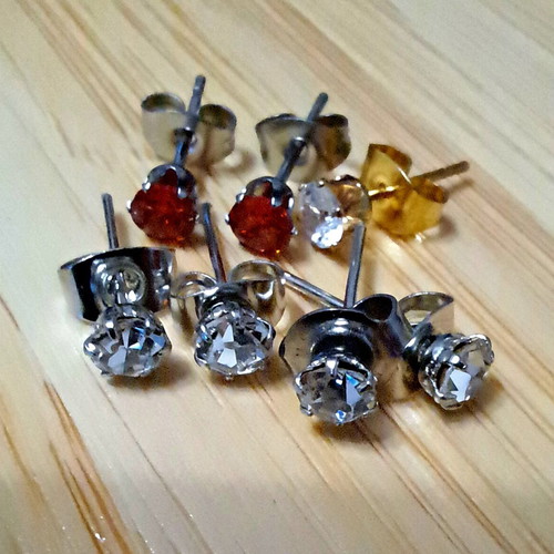 Σετ σκουλαρίκια studs με ζιργκόν σαν καινούργιο, χρυσαφί και ασημί