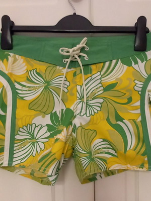Maui Girl swim shorts new, size S, green and yellow