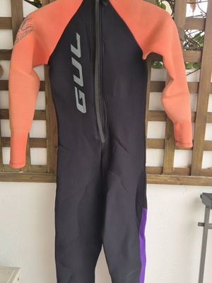 Γυναικεία ολόσωμη στολή θαλάσσης GUL μεταχειρισμένη