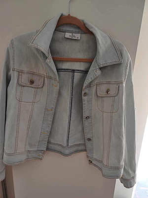 Denim jacket lightly used size 50
