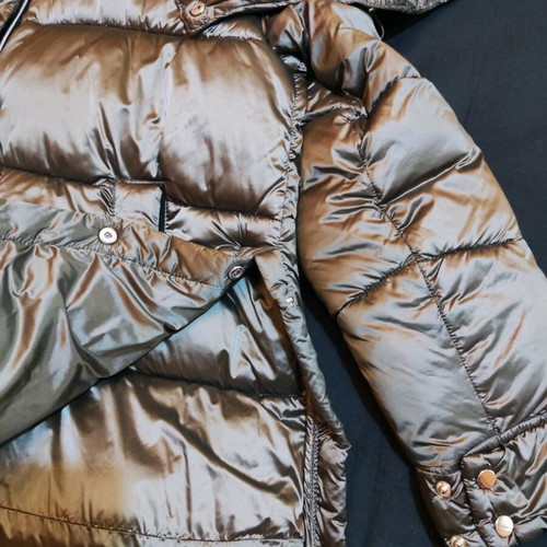Mango women's puffer jacket size L like new, water repellent