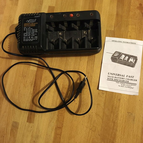 Battery charger for rechargeable batteries used, unknown functionality