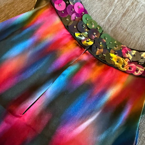 Laltramoda Top like new, colorful abstract print with sequins