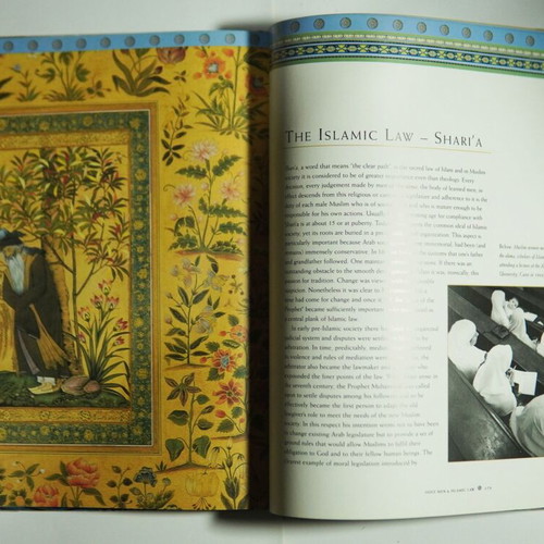 Illustrated History of Islam book used, hardcover