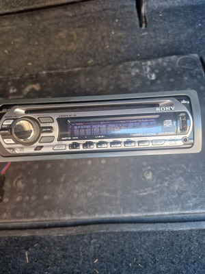 Sony CD player for car