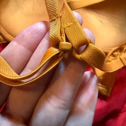 Bra 75C like new, mustard lace with padding and underwire