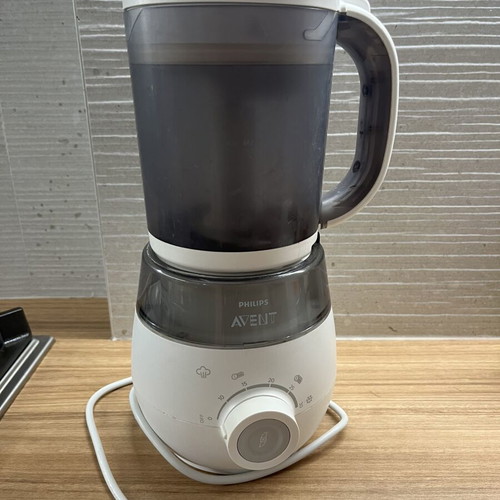 Philips Avent steam cooker used with minor chip
