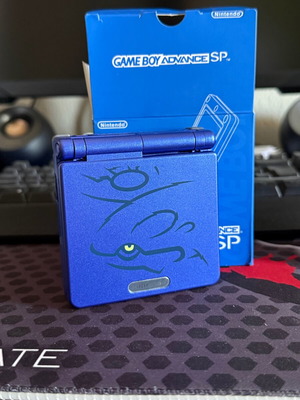 Game Boy Advance SP custom Kyogre edition σαν καινούργιο με οθόνη αλλαγμένη