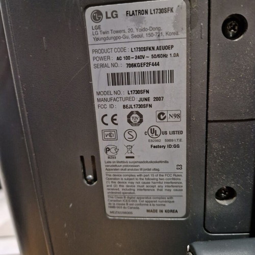 Οθόνη αφής LG Flatron L1730SFN 17 ιντσών σαν καινούργια, περιστρεφόμενη