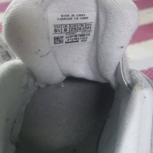 Reebok classic kids sneakers like new, size 25, white