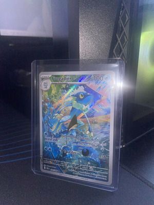 Frogadier Pokemon Card new condition, in sleeve and top loader