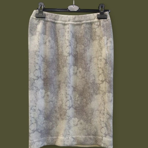 Stefanel winter knitted wool skirt size S like new, gray