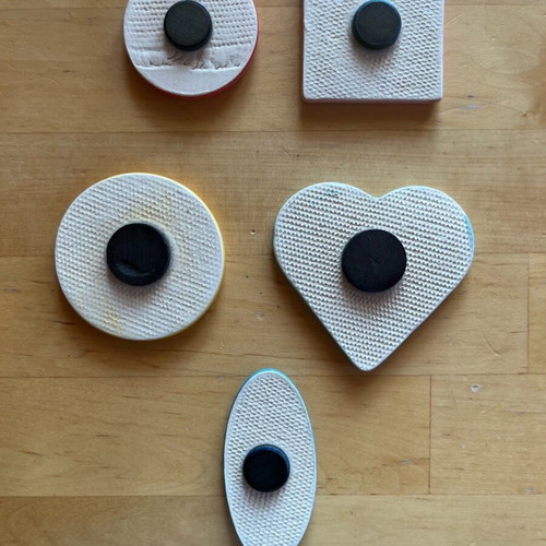 Ceramic magnets like new, pack of 5 pieces