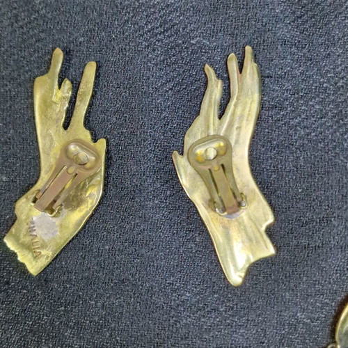 Bronze Jewelry Set used with abstract design
