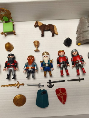 Комплект Playmobil джуджета и рицари нов