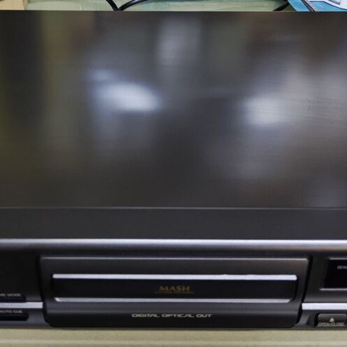 Technics SL-PG490 CD player