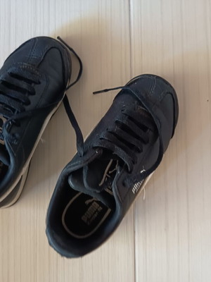 Puma athletic shoes size 28 like new, black