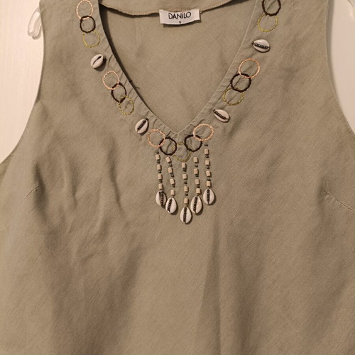 Danilo sleeveless linen blouse sage green, like new