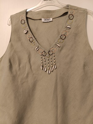 Danilo sleeveless linen blouse sage green, like new