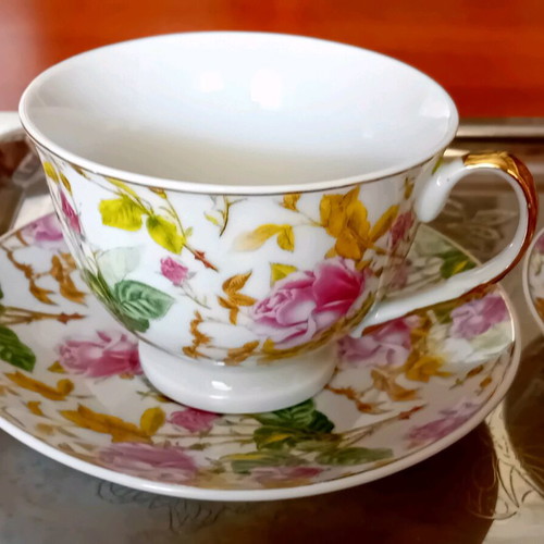 Limoges cups with saucers like new, set of two