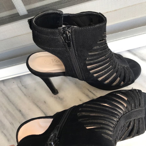 Voi&Noi sandals used, size 36, black with heel
