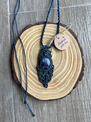 Macrame pendant with amethyst, handmade