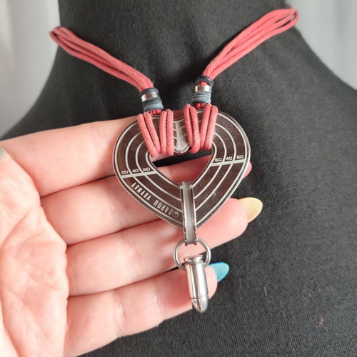 Armada Nueva Italian stainless steel heart choker necklace