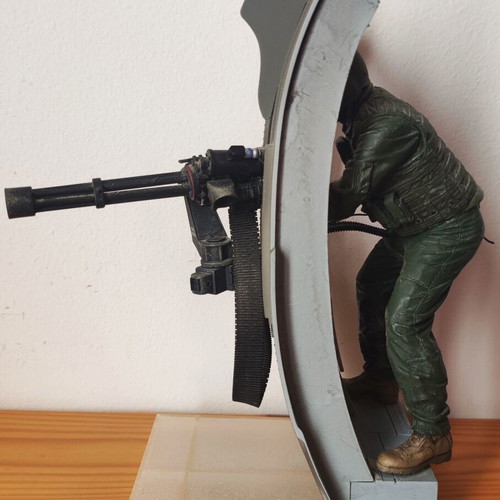McFarlane Military Series 6 Air Force Helicopter Gunner action figure, 21 cm