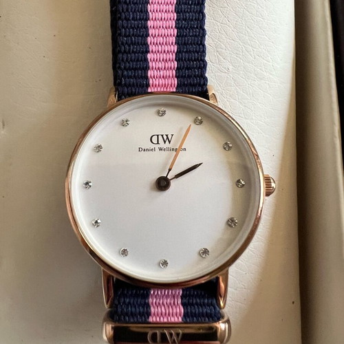 Daniel Wellington Classy Winchester women's watch like new, blue and pink