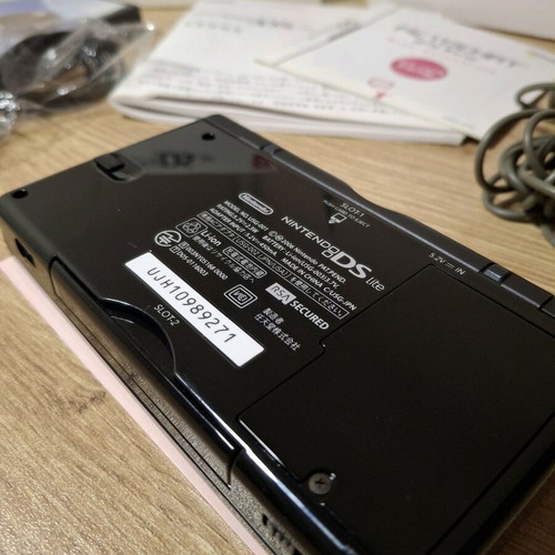 Nintendo DS Lite Black Winning Eleven Limited Edition like new