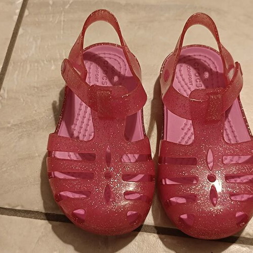 Crocs kids sandals size 6