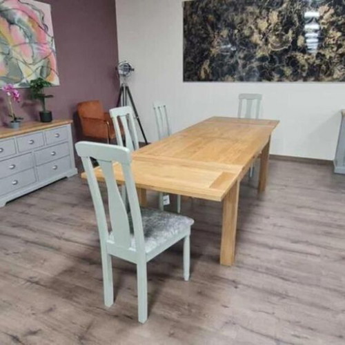 Wooden extendable oak dining table with six chairs new