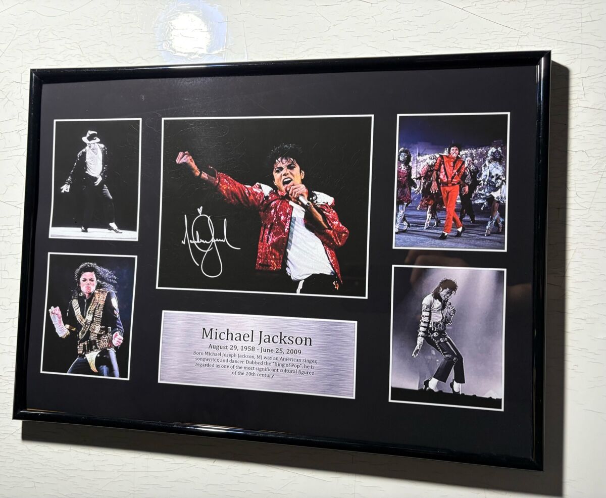 Michael Jackson Multi-Photo Signed A3… - € 35,99 - Vendora.cy
