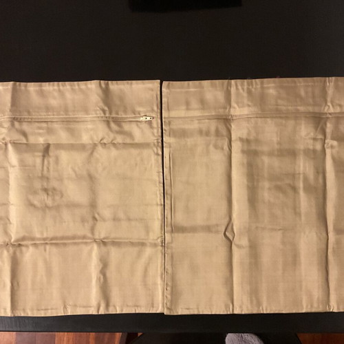 Chinese silk pillow cases like new, 40x40 cm, set of 2