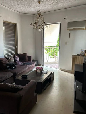 Apartment 70 m², 2 bedrooms, 1st floor, Neo Faliro, needs renovation