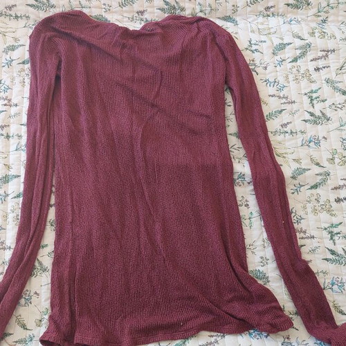 Blouse long-sleeve knitted thin like new, purple
