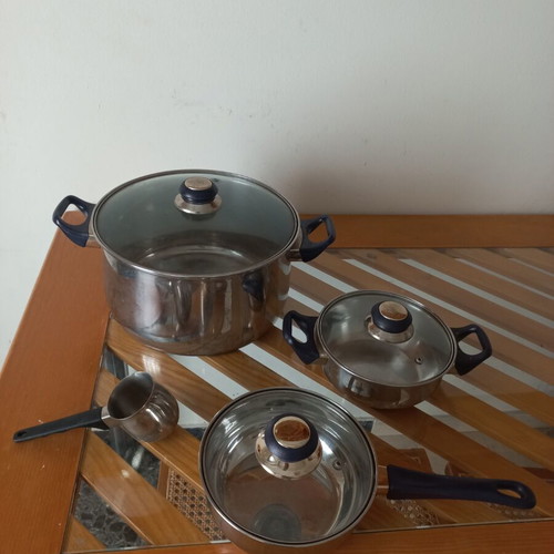 Cookware set new, 4 pieces