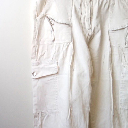 Capri cargo pants size L, like new, white cotton blend