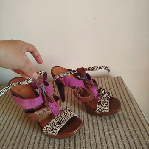 Schutz sandals size 36 like new, multicolor