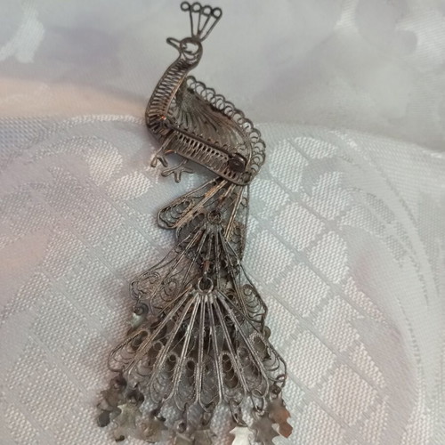 Filigree silver vintage brooch used