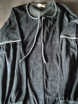 Fouter jacket used, size L, black, with broken zipper