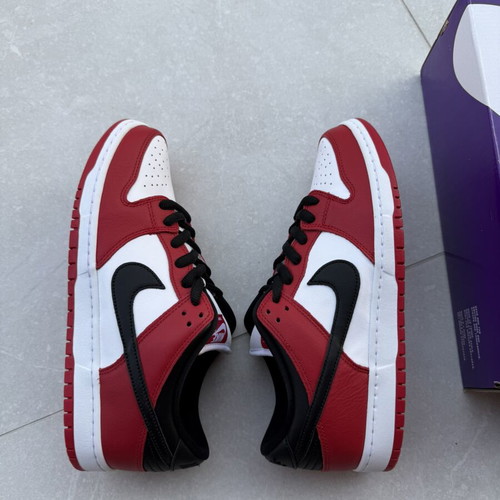 Nike SB Dunk Low Chicago sneakers brand new, size 45, red