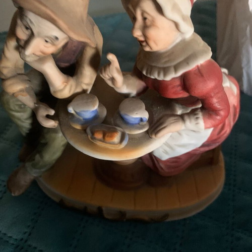 Porcelain vintage figurine decoration like new