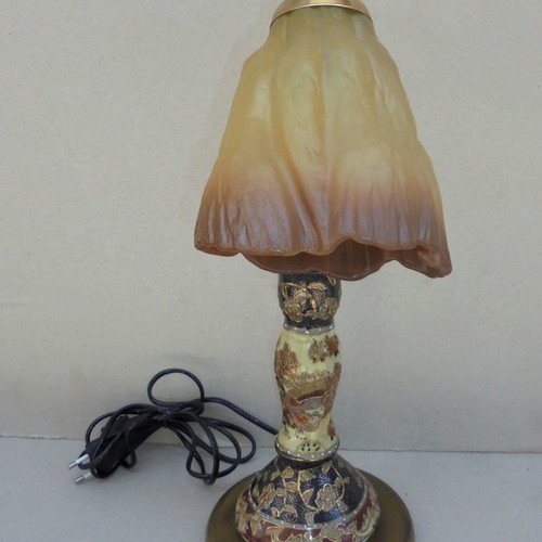 Satsuma table lamp with checked wiring
