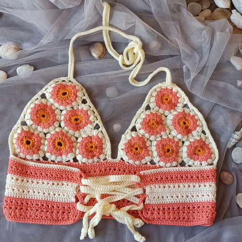 Handmade knitted bralette with flowers size Small new, pink beige