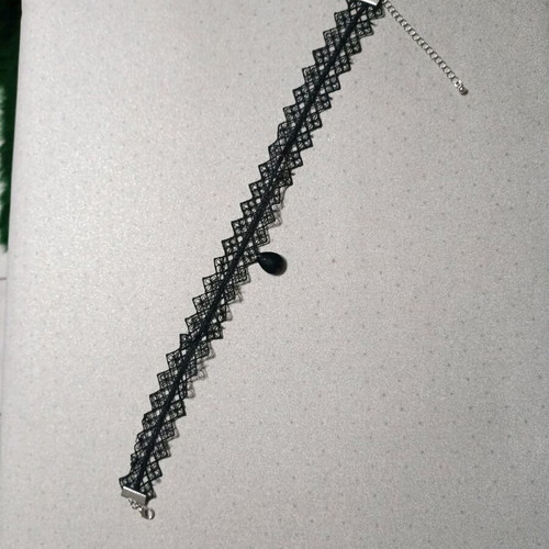 Lace choker black with teardrop and silver clasp new