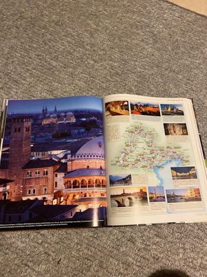 Globus Book 2 like new