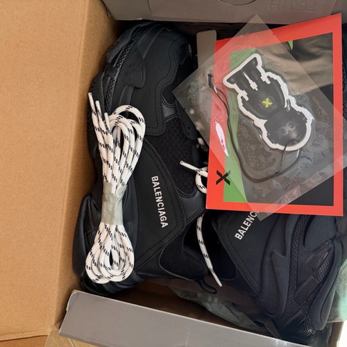 Balenciaga black sneakers size 43 like new