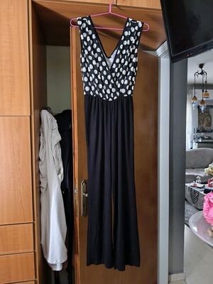 Juicy one-piece jumpsuit like new, sleeveless wrap, black-white